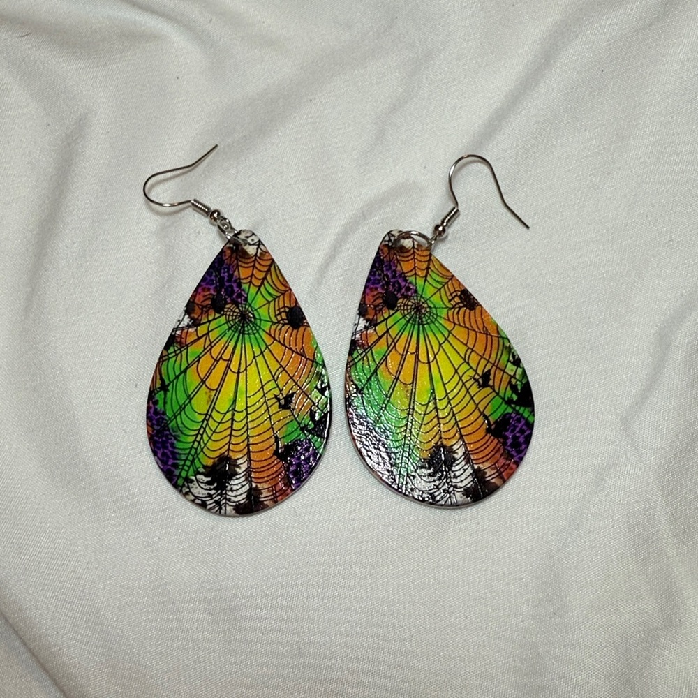 Colorful Spider Web Teardrop Earrings NWOT Wood Double sided